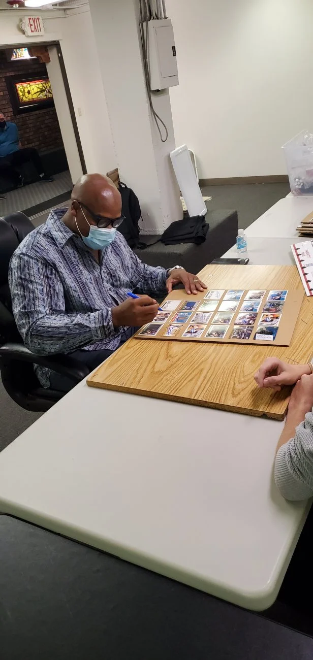 [Sportsgraphing.com] Frank "Big Hurt" Thomas Private Signing